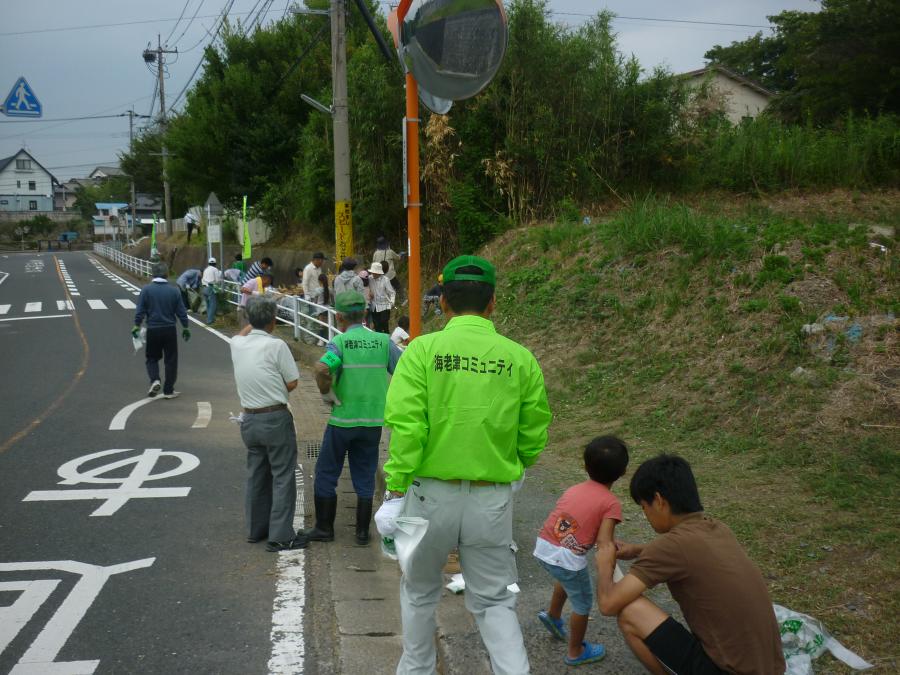 20160829　海老津校区通学路一斉清掃の画像