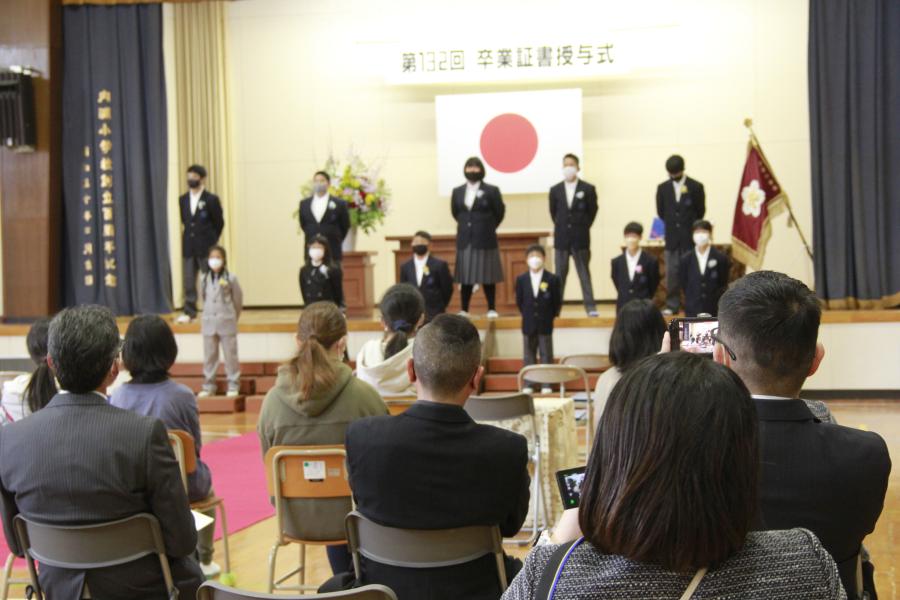 岡垣町立内浦小学校第132回卒業証書授与式2